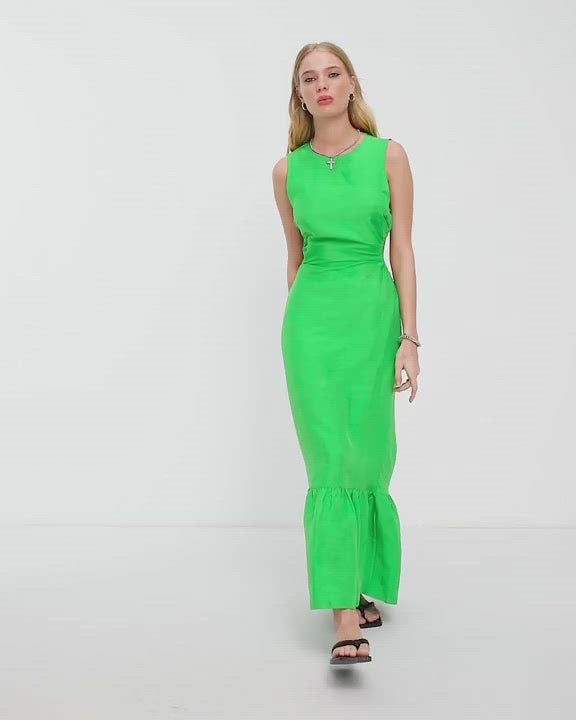 THE SCALLOP DRESS on the PETITE fit model — 160 CM — WEARS XS