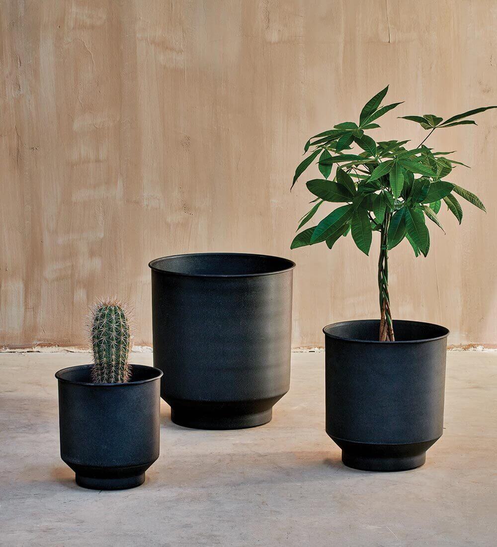 Pomo Recycled Planter